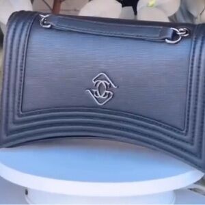 NWT INK COLOR GLASS LADDER & CO TAXI BAG!